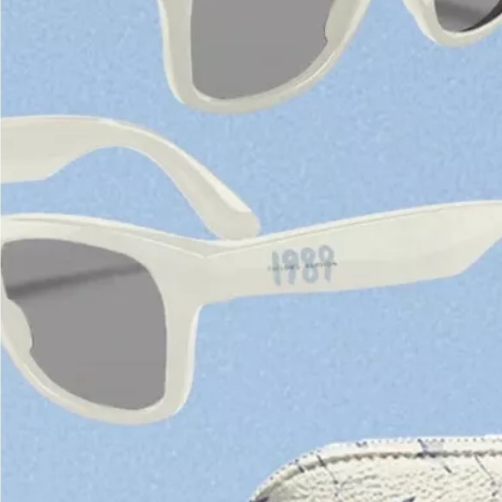 Taylor Swift 1989 Cream | Seagull Sunglasses| New in Package! SOLD OUT Official‌ - Picture 4 of 4